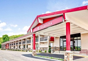 2-Star Hotel ∙ Ramada by Wyndham Rockaway