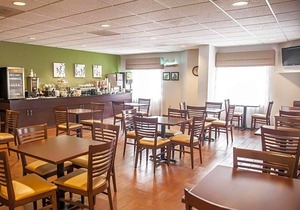 2-Star Hotel ∙ Sleep Inn and Suites Hagerstown