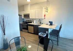 2BR apt near EWR 7181