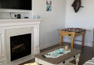 2nd Floor Condo - Short walk to Beach/Downtown/ boardwalk Convenient Location!!