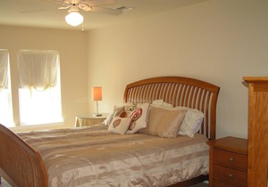 3 BR 2 CAR GARAGE SPACIOUS TOWNHOUSE- STEPS TO THE BEACH/BOARDWALK W/OCEAN VIEW