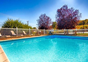 3-Star Hotel ∙ Best Western PLUS Executive Inn