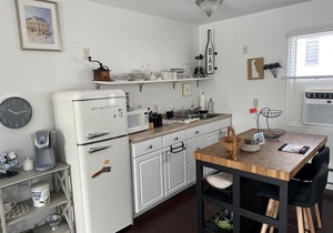 829 Savannah - Beach Retreat in Historic Lewes available for 3 Night Minimum