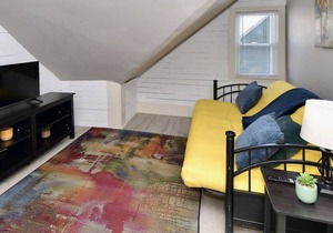 927 1/2 E Morris St · DT Indy Location Near Conventions | FREE Parking