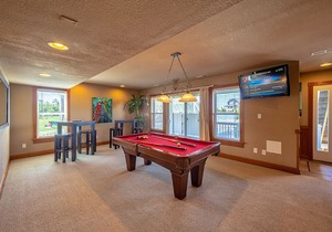 A Finer View - Fresh 6 Bedroom Semi-Soundfront Home in Salvo