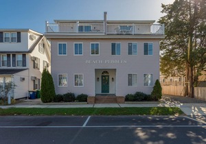 Adorable/Clean Condo Steps to the Beach 3BR Sleeps 6