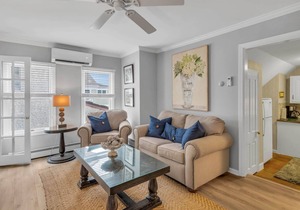 Bay Head Condo! One bedroom with Guest room + 3 homes from Ocean!
