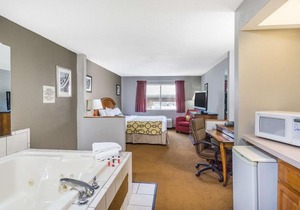 Baymont by Wyndham Piqua
