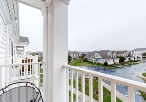 Bayside Bethany Lakes townhouse w/fireplace, pools, basketball court, free WiFi