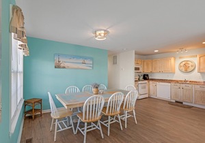 Beach Block - steps away from Beach and Boardwalk