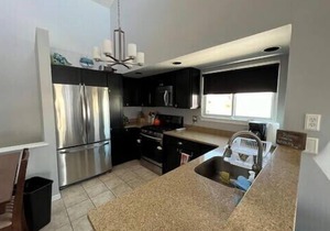 BEACH BLOCK TOWNHOUSE WITH OCEAN AND SUNRISE VIEWS in a Superb Location