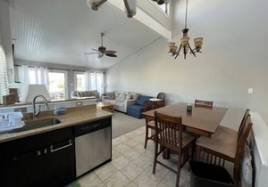 BEACH BLOCK TOWNHOUSE WITH OCEAN AND SUNRISE VIEWS in a Superb Location