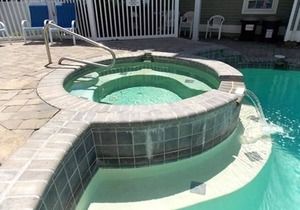 Beautiful 4 Bedroom Condo w/POOL & KING BED