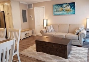 Beautiful Condo & Great Ocean Block Location!