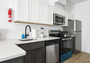 Beautiful Studio Near EWR 7681