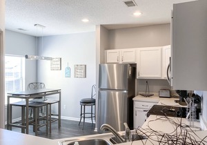 BEAUTIFULLY RENOVATED CONDO IN LEGENDS GOLF RESORT