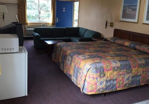 Belmont Inn & Suites