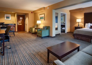 Best Western Plus Harrisburg East Inn & Suites