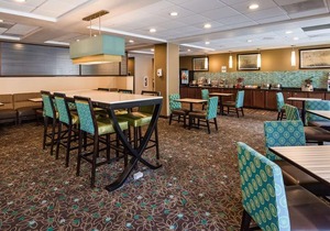 Best Western Plus Harrisburg East Inn & Suites