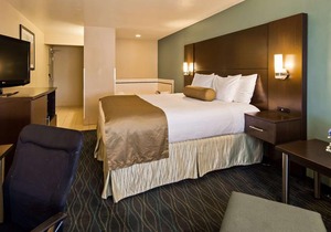Best Western PLUS University Inn Marion