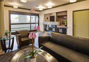 Best Western PLUS University Inn Marion