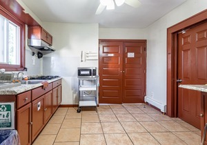 ⭐️Best XL House To Visit NYC-5BR+3Baths+Hot Tub+Parking 5 cars