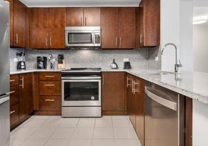 Brand New 2BR | Free WiFi | Full Kitchen | Access to NYC
