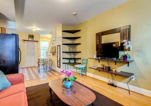Charming Capitol Hill House, steps to Union Station, the H St. Corridor, and many DC Landmarks!
