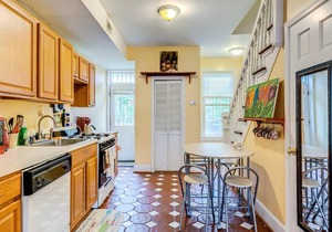 Charming Capitol Hill House, steps to Union Station, the H St. Corridor, and many DC Landmarks!