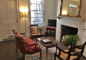 Charming Historic Olde City Home - Close to Independence Malll