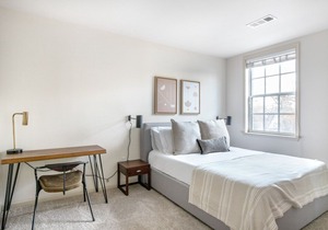 Chic Clarendon 1BR w/ Gym + Lounge, walk to Metro, Dining, by Blueground