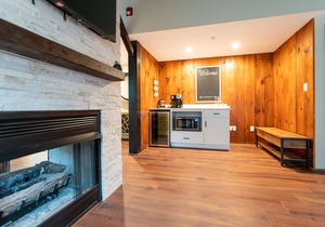 Chimney Hill - 03) Second Floor Suite 3