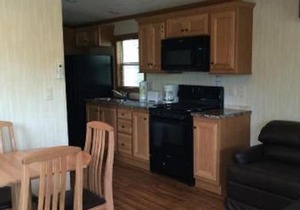Circle M Camping Resort Screened Park Model 30