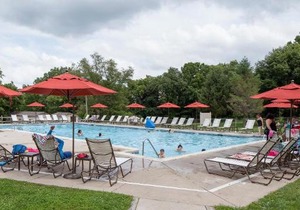 Circle M Camping Resort Screened Park Model 30