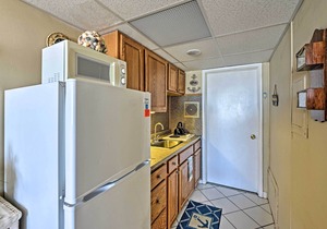 Condo w/Pool Access on Wildwood Crest Beach!