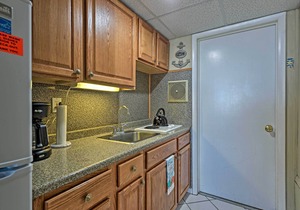 Condo w/Pool Access on Wildwood Crest Beach!