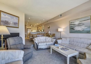 DAILY ACTIVITIES & LINENS INCLUDED!* OCEANFRONT - GREAT VIEW / EASY BEACH ACCESS