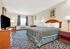 Days Inn by Wyndham Bethel - Danbury