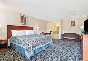 Days Inn by Wyndham Bethel - Danbury
