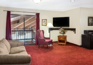 Days Inn by Wyndham Jackson