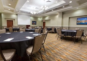 Drury Inn & Suites Cincinnati Sharonville