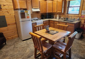Eagles Nest At Creekside Resort