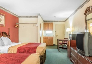 Econo Lodge Airport