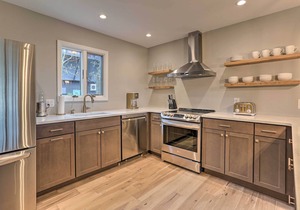 Elegant Ski-In/Ski-Out Tannersville Townhome!