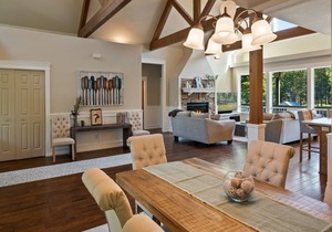 Fabulous Waterfront Home Ideal for Families and Friends