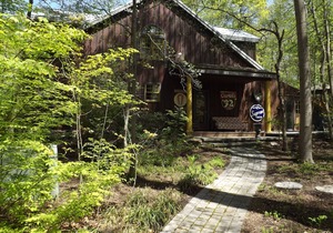 Featured On The Travel Channel, Home & Garden Channel and More. No Cleaning Fee!
