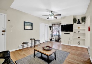 Find tranquility & at this lovely apartment located in the heart of Center City Philadelphia