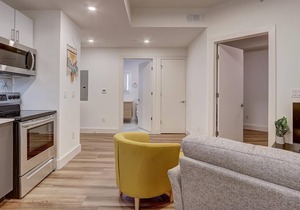 Frontdesk | 1BR Apt by East Fairmount Park