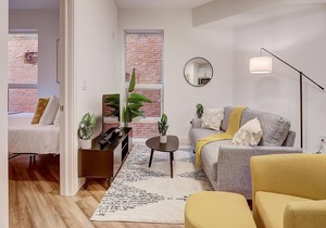 Frontdesk | 1BR Apt by East Fairmount Park