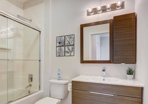 Frontdesk | 2 BR Apt by Philadelphia City Hall